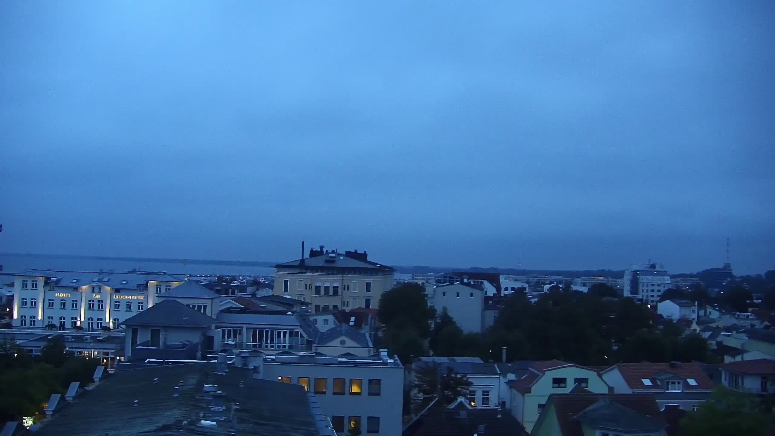 Archiv Foto Webcam Strand Warnemünde an der Ostsee