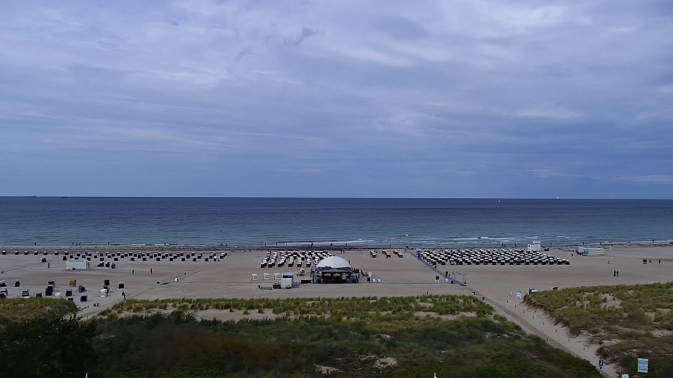 Archiv Foto Webcam Strand Warnemünde an der Ostsee