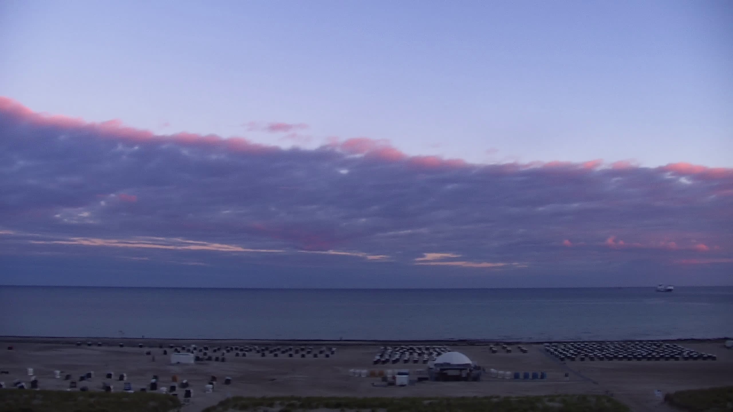 Archiv Foto Webcam Strand Warnemünde an der Ostsee