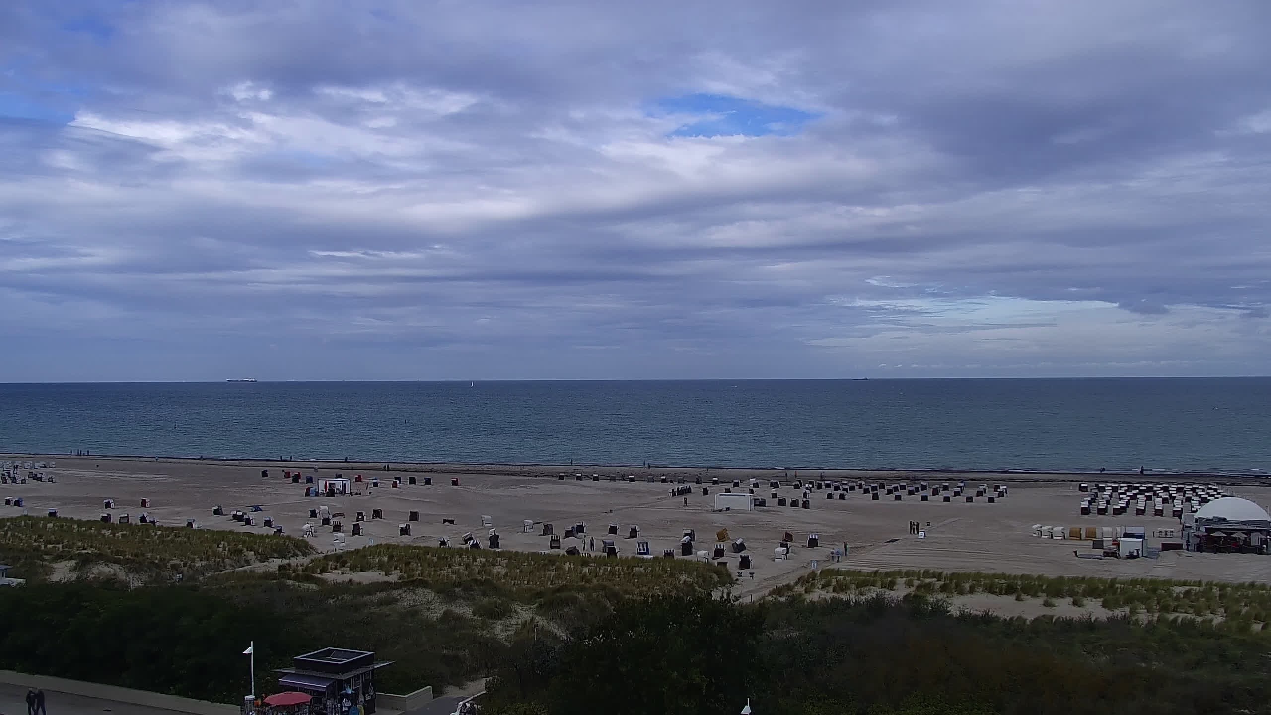 Archiv Foto Webcam Strand Warnemünde an der Ostsee