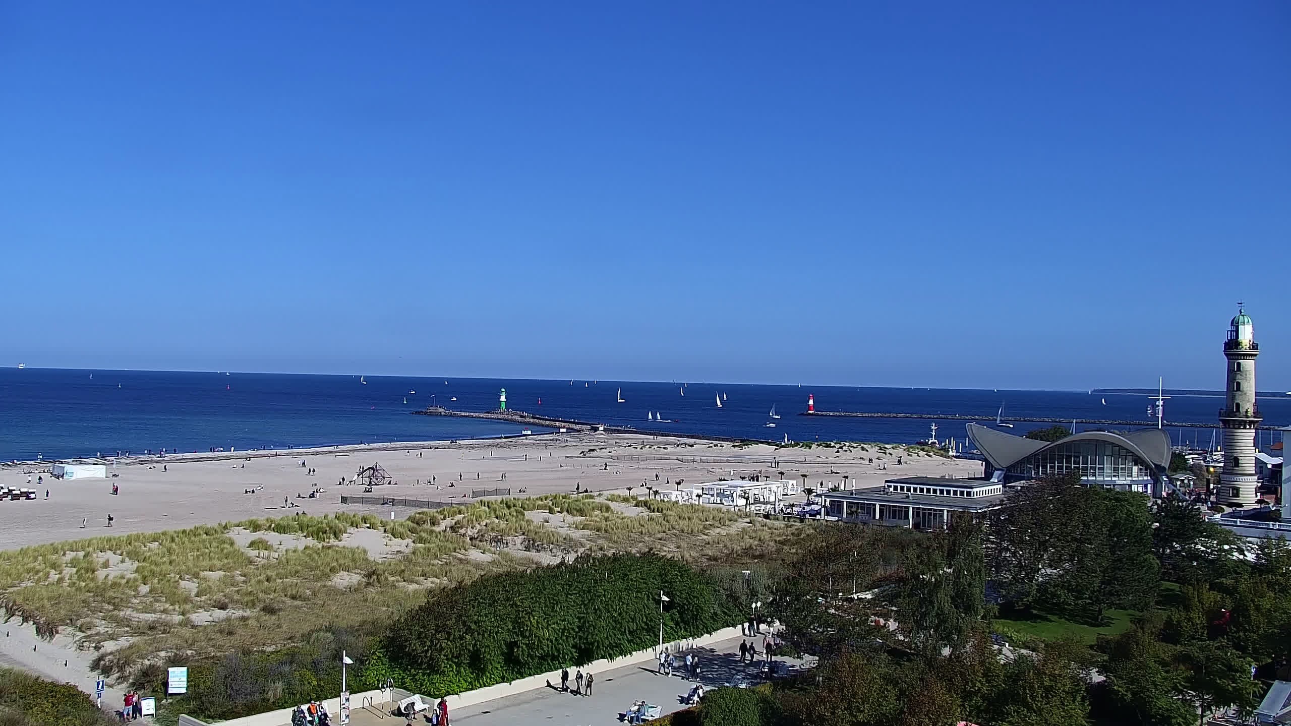 Archiv Foto Webcam Strand Warnemünde an der Ostsee