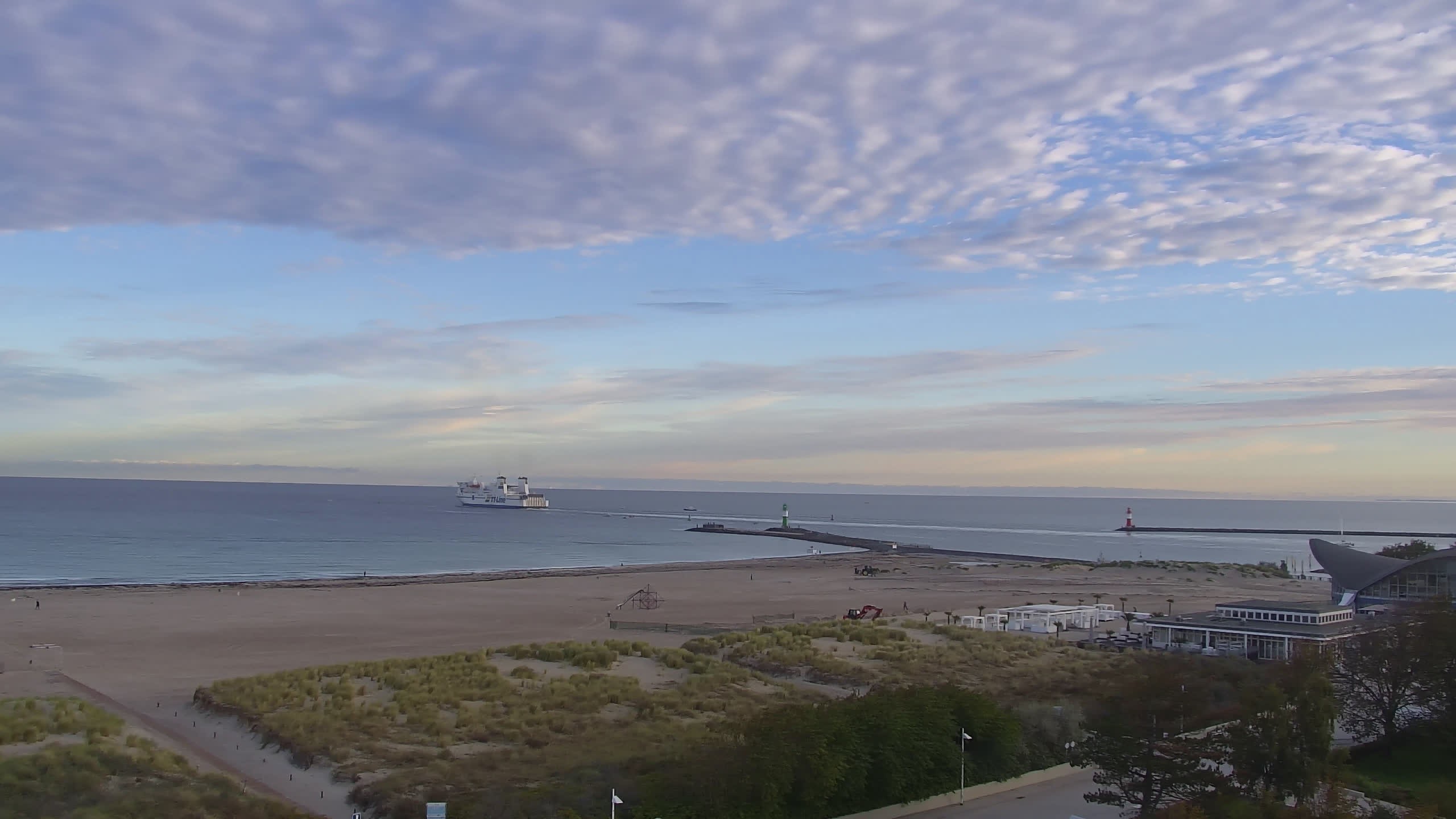 Archiv Foto Webcam Strand Warnemünde an der Ostsee