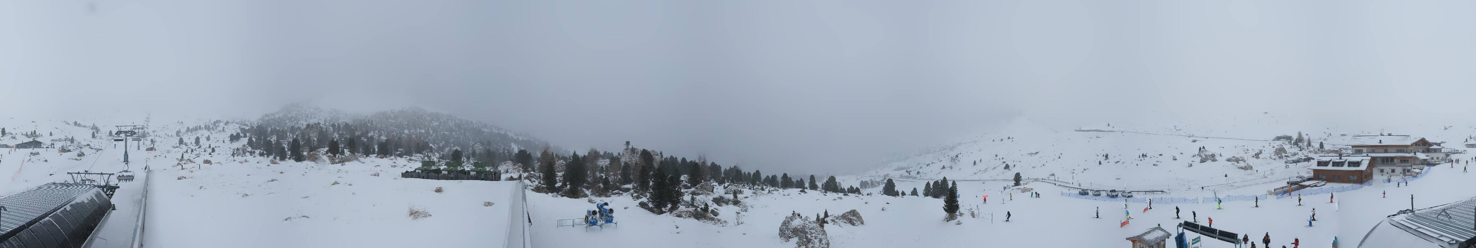 Archived image Webcam Sasso Levante chairlift, valley station