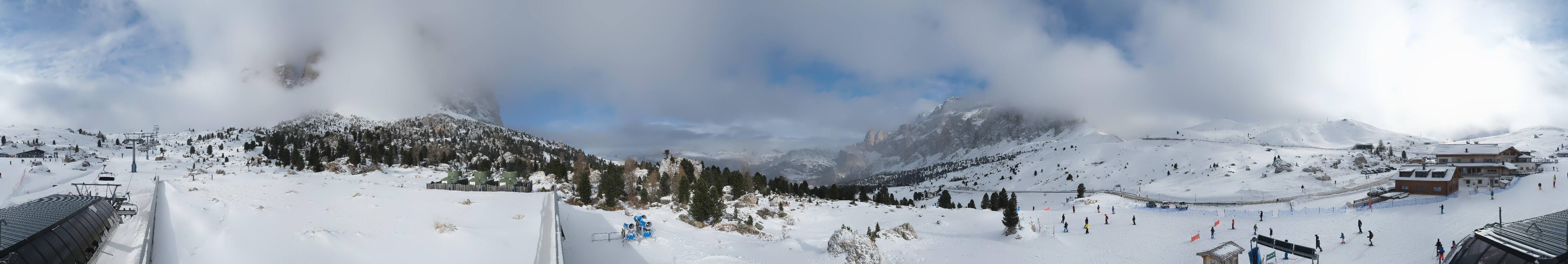 Archived image Webcam Sasso Levante chairlift, valley station