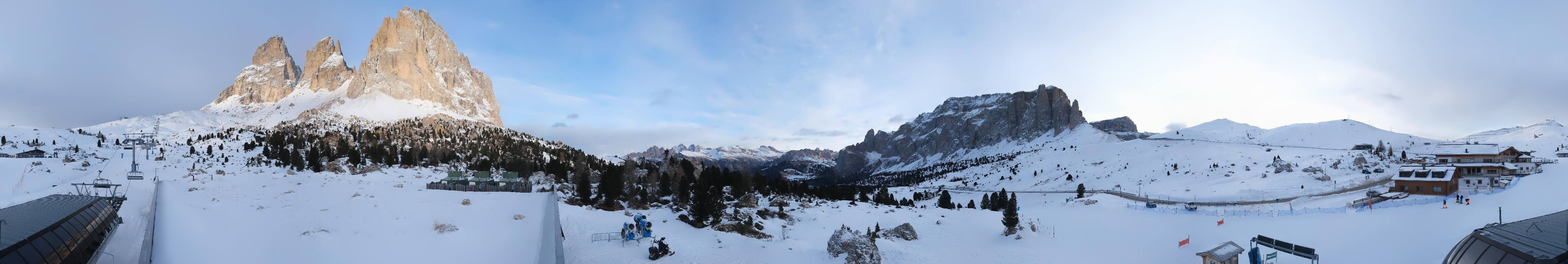 Archived image Webcam Sasso Levante chairlift, valley station