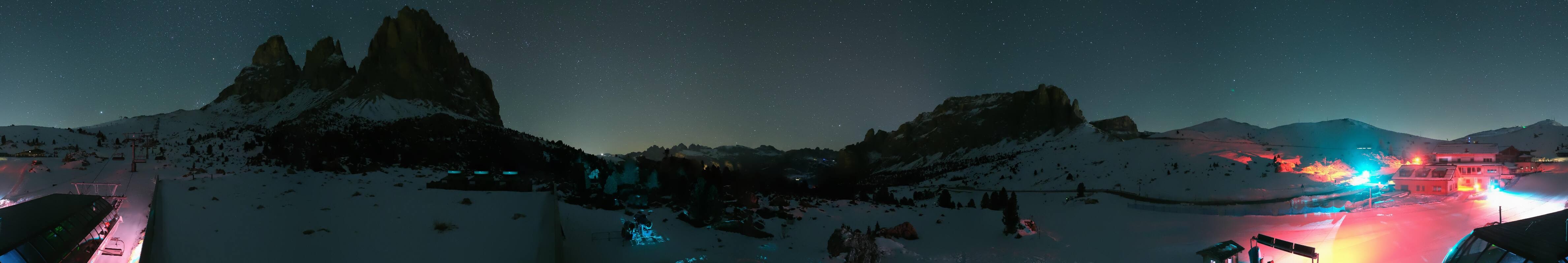 Archived image Webcam Sasso Levante chairlift, valley station