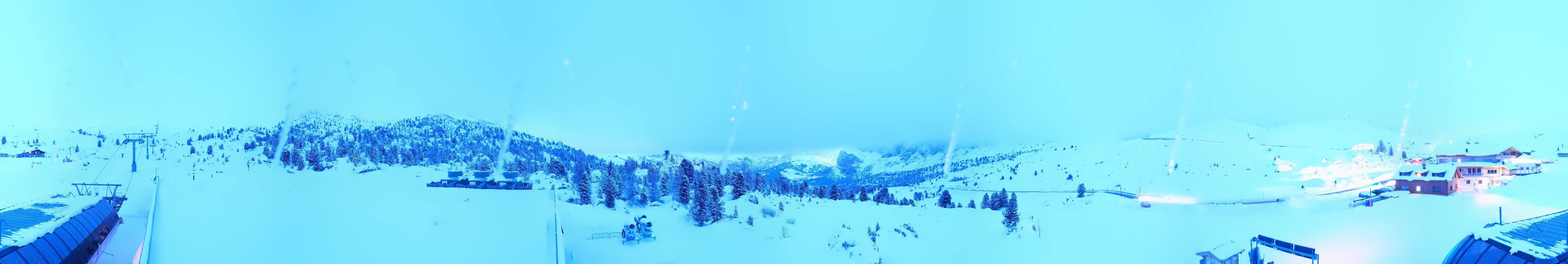 Archiv Foto Webcam Sasso Levante, Talstation