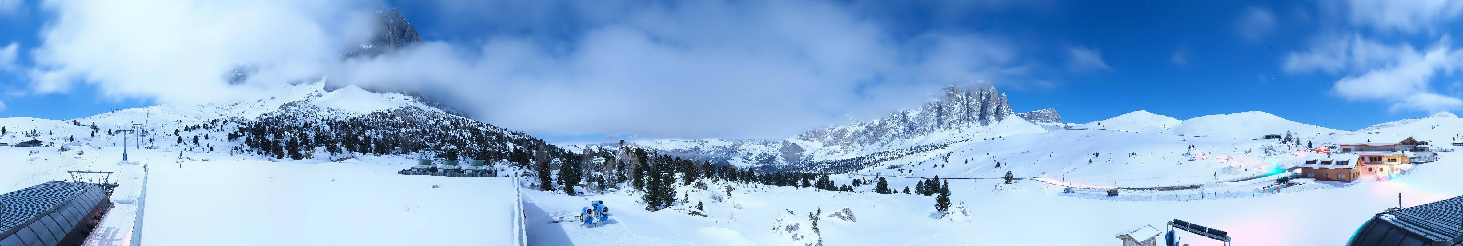 Archiv Foto Webcam Sasso Levante, Talstation