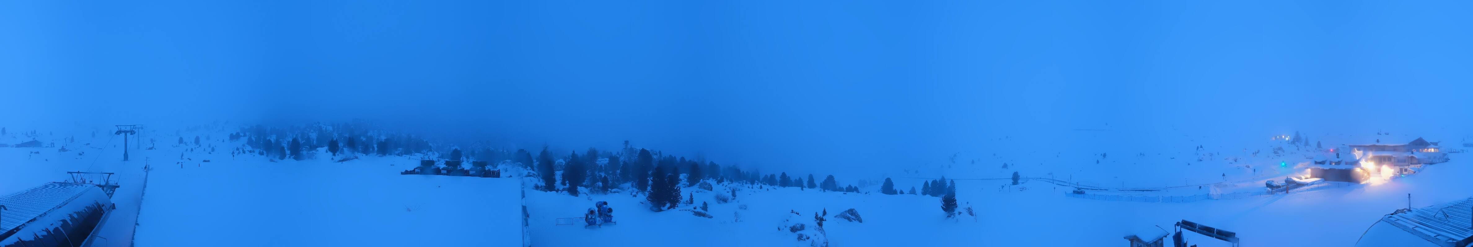 Archived image Webcam Sasso Levante chairlift, valley station