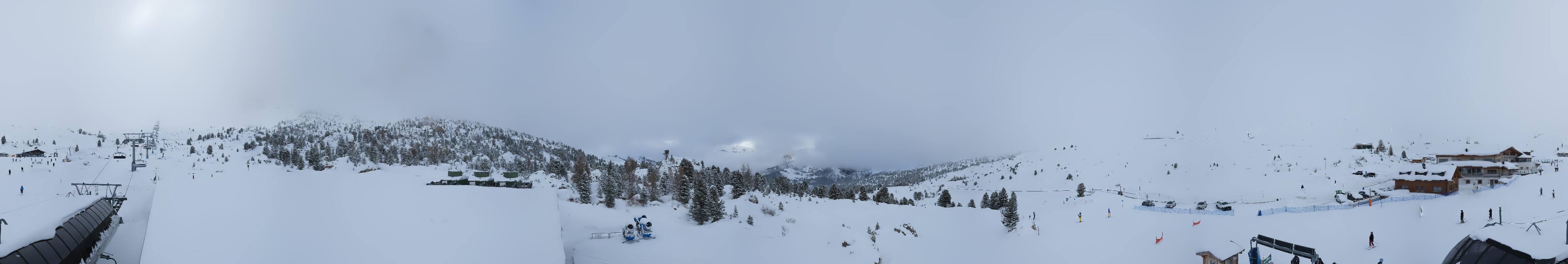 Archived image Webcam Sasso Levante chairlift, valley station