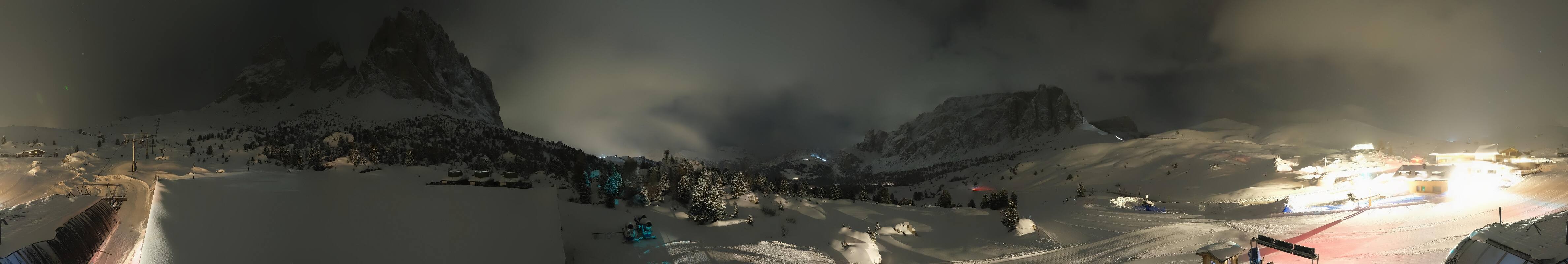 Archived image Webcam Sasso Levante chairlift, valley station