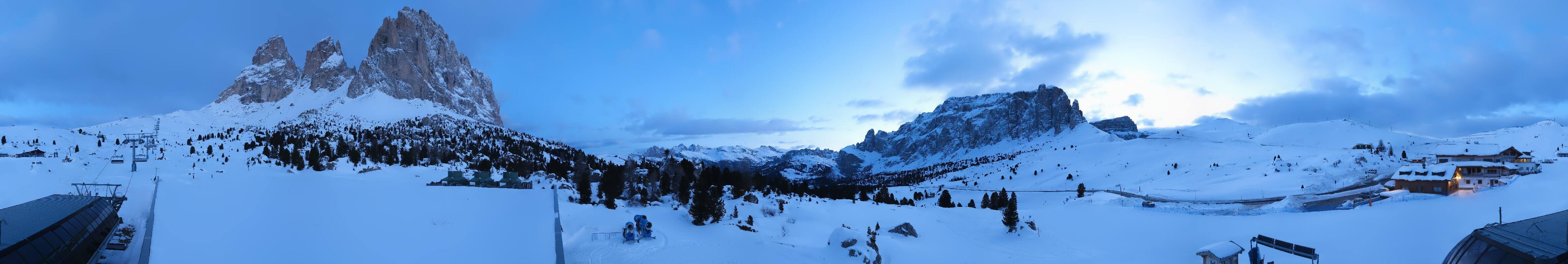 Archiv Foto Webcam Sasso Levante, Talstation