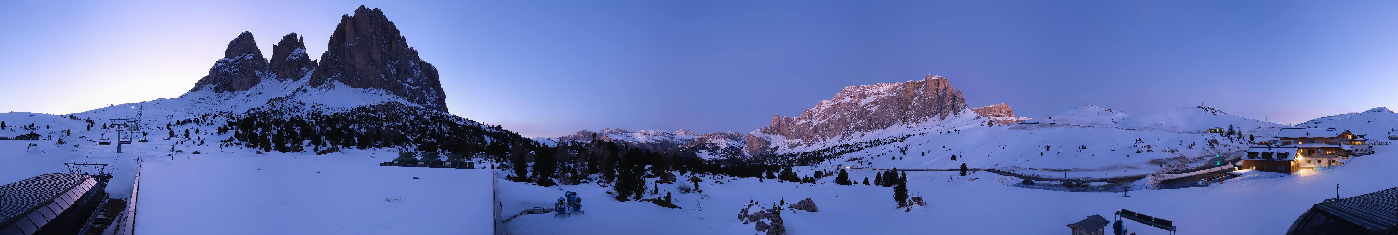 Archived image Webcam Sasso Levante chairlift, valley station