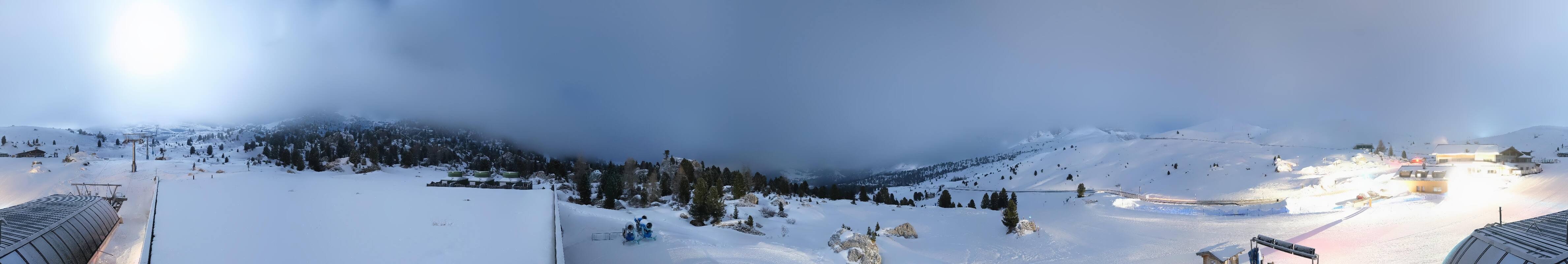 Archived image Webcam Sasso Levante chairlift, valley station