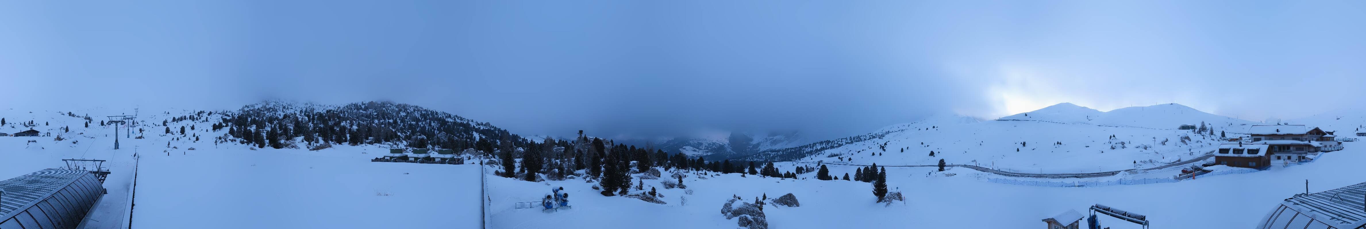 Archived image Webcam Sasso Levante chairlift, valley station