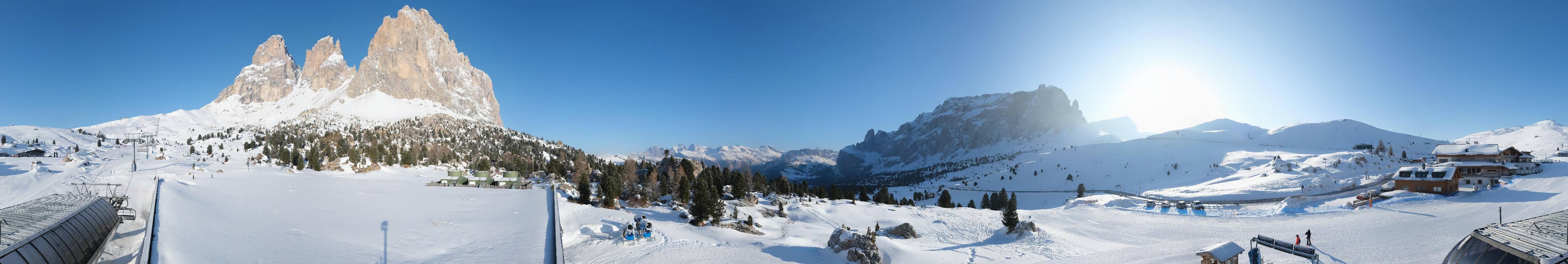 Archived image Webcam Sasso Levante chairlift, valley station