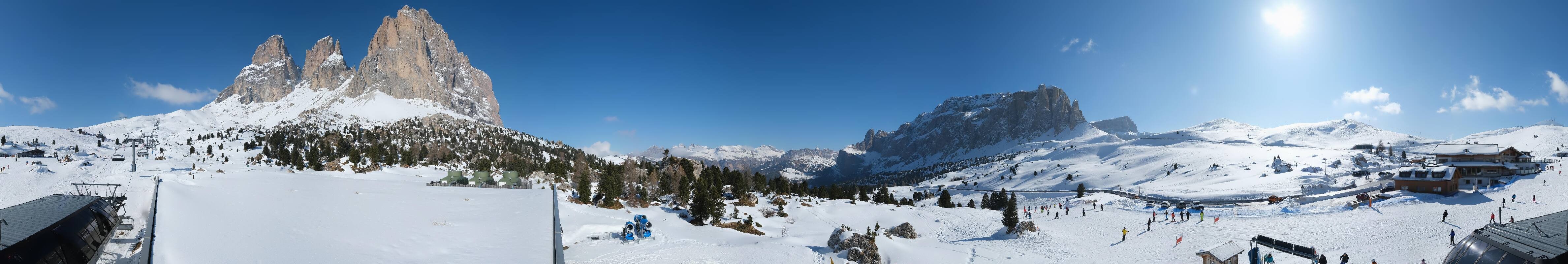 Archived image Webcam Sasso Levante chairlift, valley station