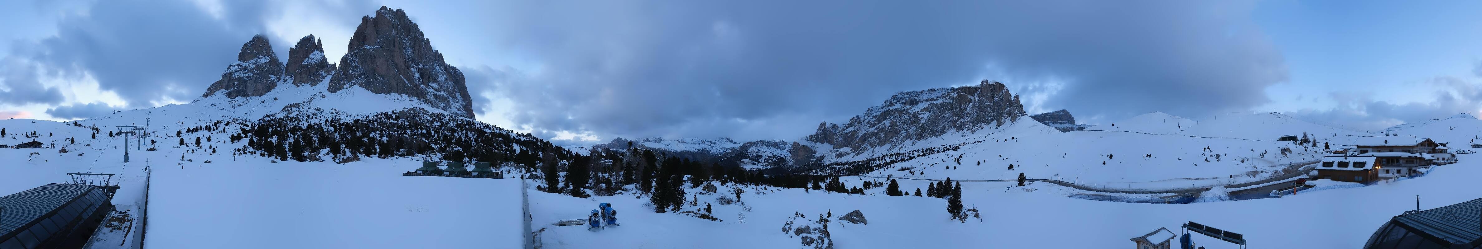 Archiv Foto Webcam Sasso Levante, Talstation