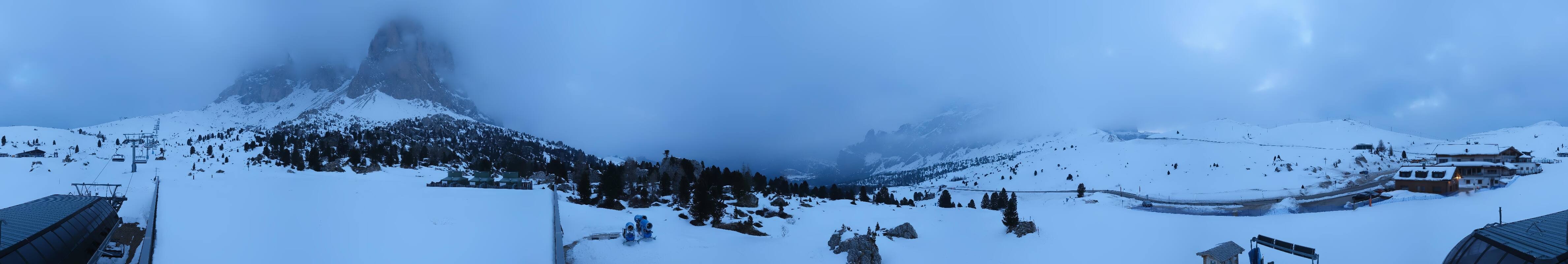 Archiv Foto Webcam Sasso Levante, Talstation