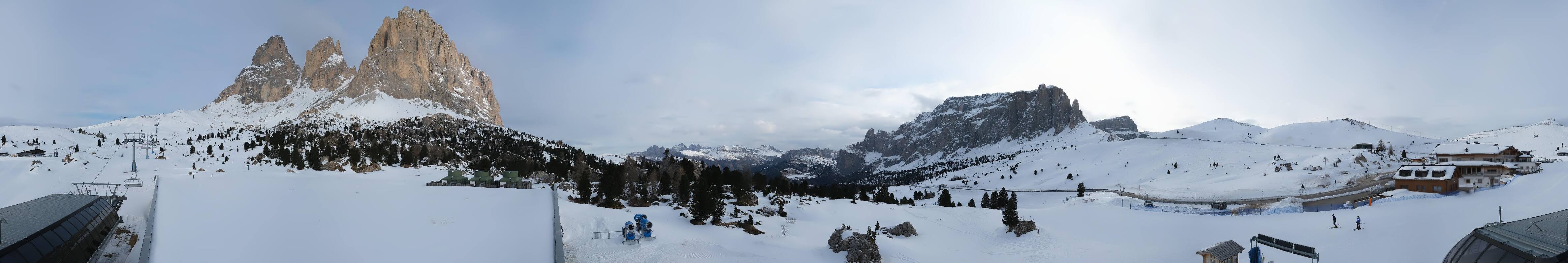 Archived image Webcam Sasso Levante chairlift, valley station