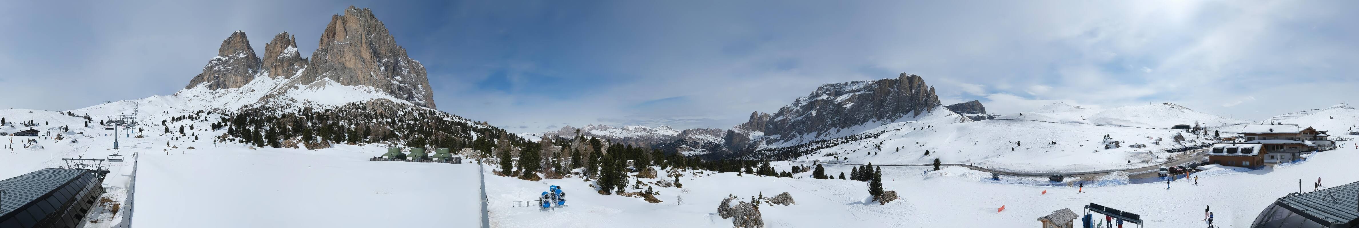 Archived image Webcam Sasso Levante chairlift, valley station