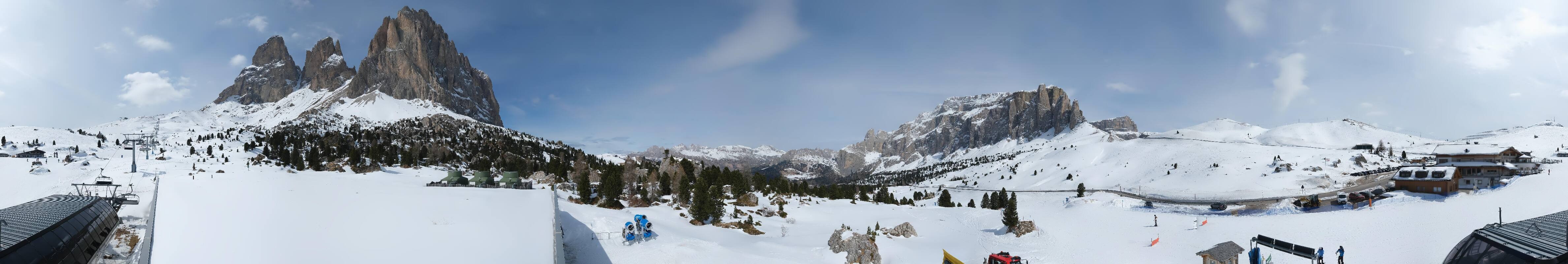 Archived image Webcam Sasso Levante chairlift, valley station