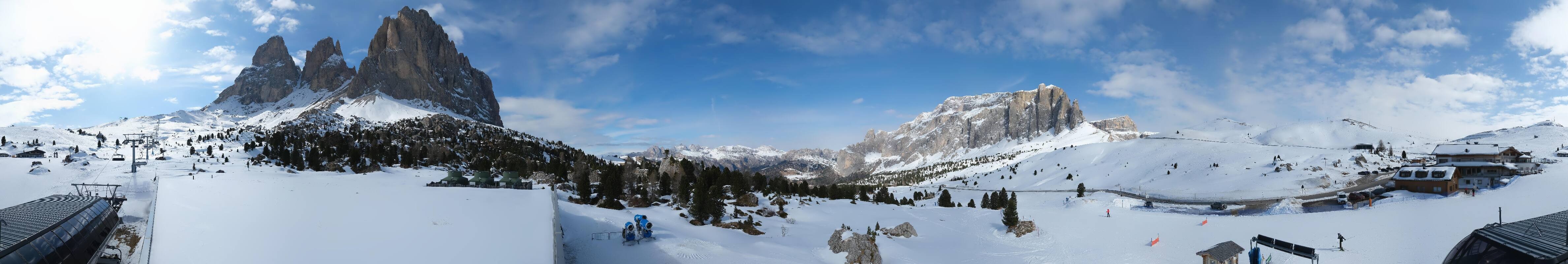 Archived image Webcam Sasso Levante chairlift, valley station