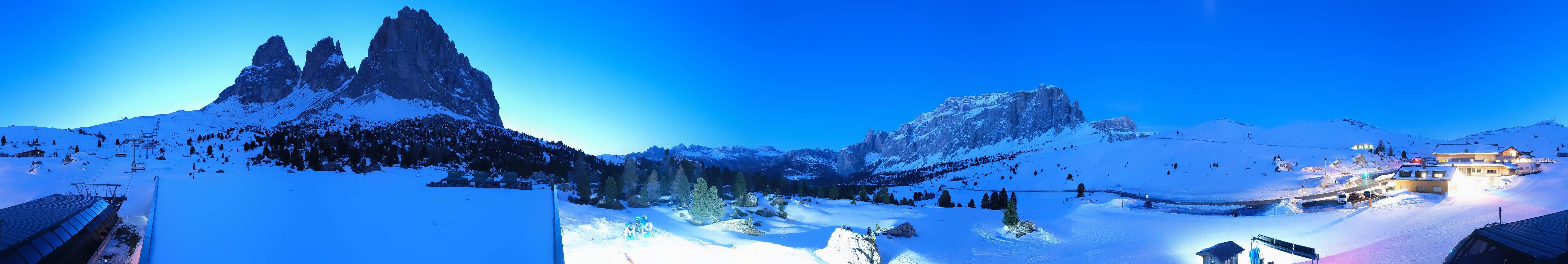 Archived image Webcam Sasso Levante chairlift, valley station