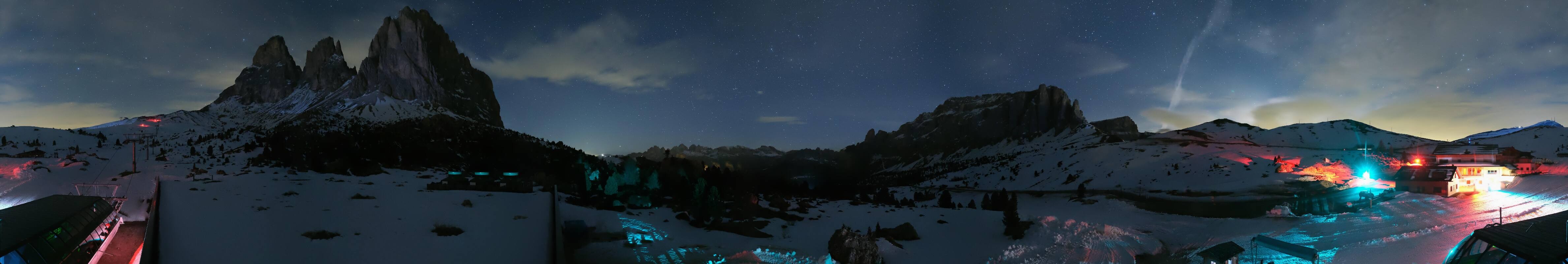 Archived image Webcam Sasso Levante chairlift, valley station