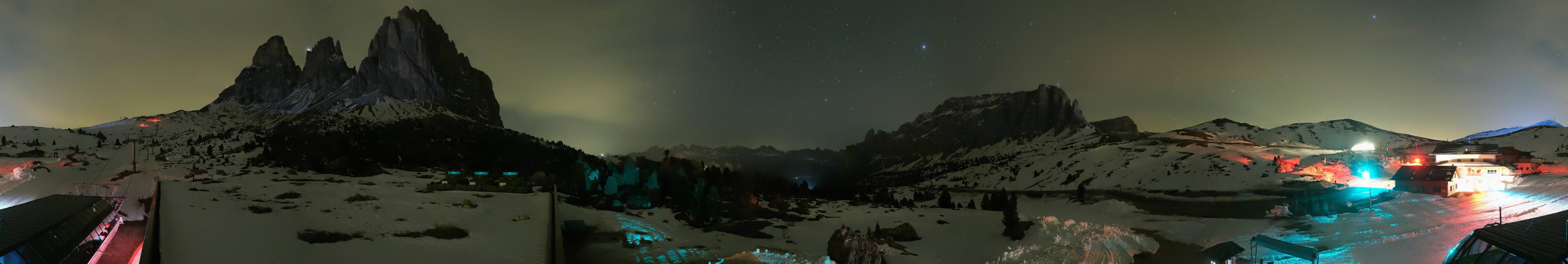 Archived image Webcam Sasso Levante chairlift, valley station