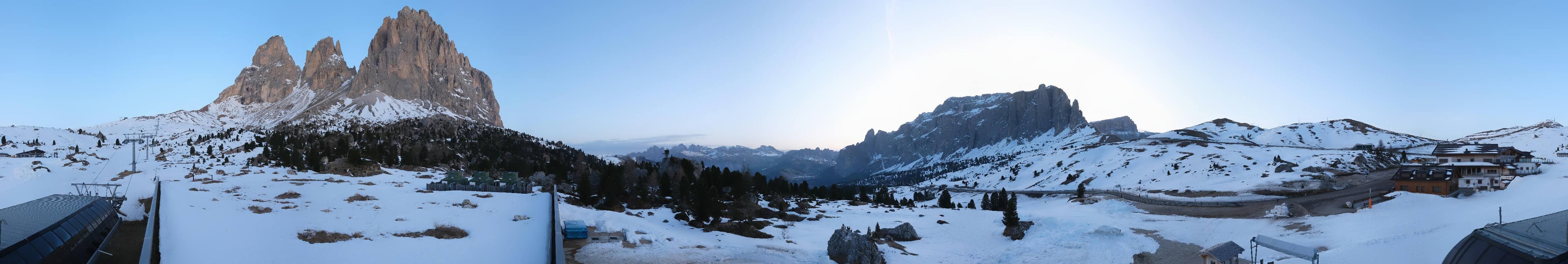 Archived image Webcam Sasso Levante chairlift, valley station