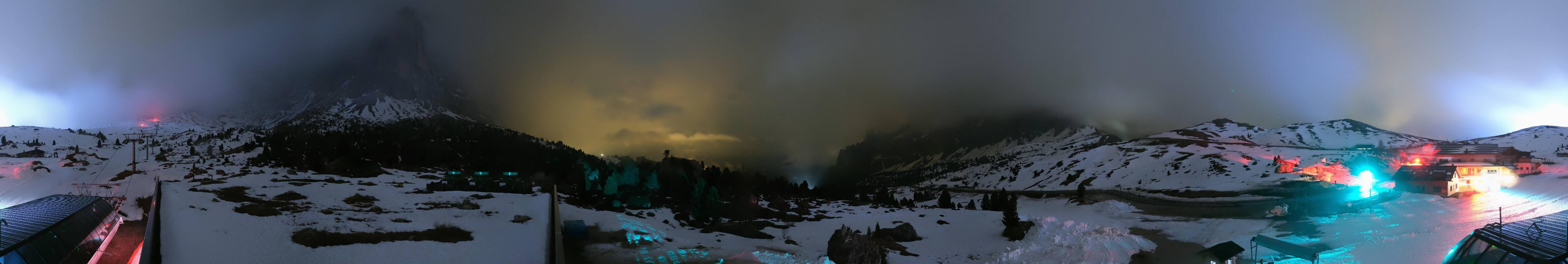 Archived image Webcam Sasso Levante chairlift, valley station