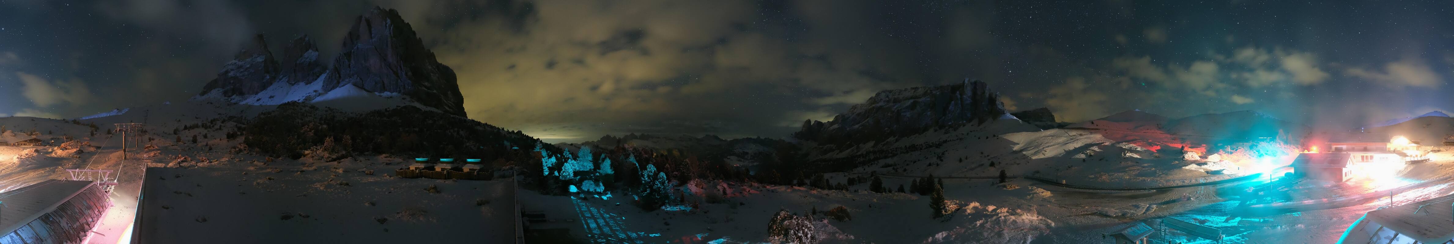 Archived image Webcam Sasso Levante chairlift, valley station