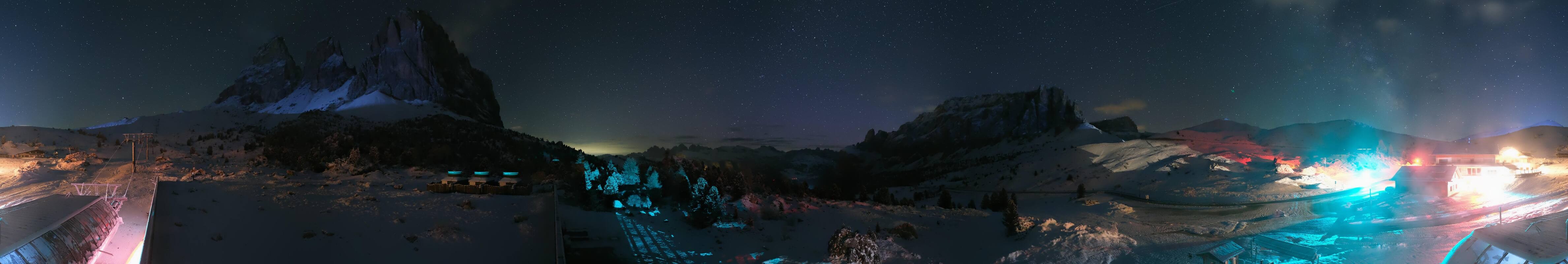 Archived image Webcam Sasso Levante chairlift, valley station