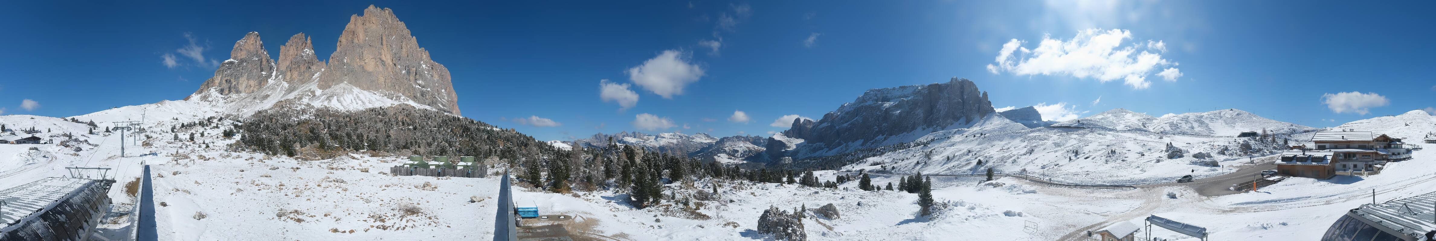 Archived image Webcam Sasso Levante chairlift, valley station