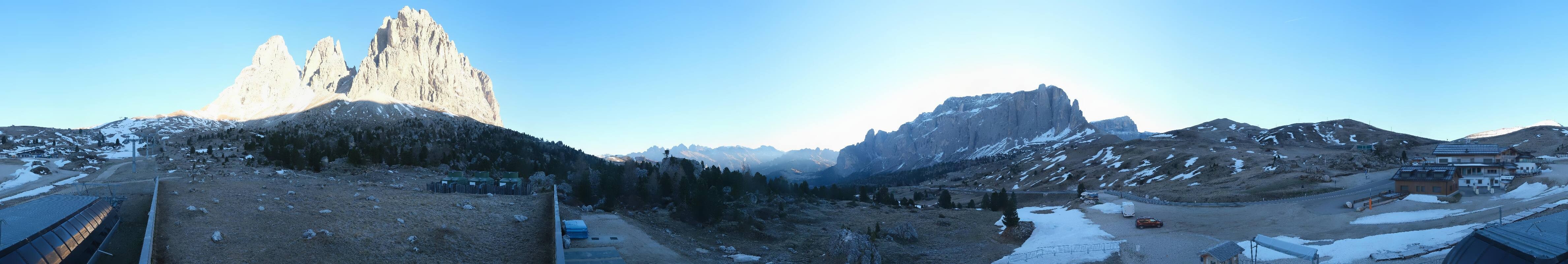Archived image Webcam Sasso Levante chairlift, valley station