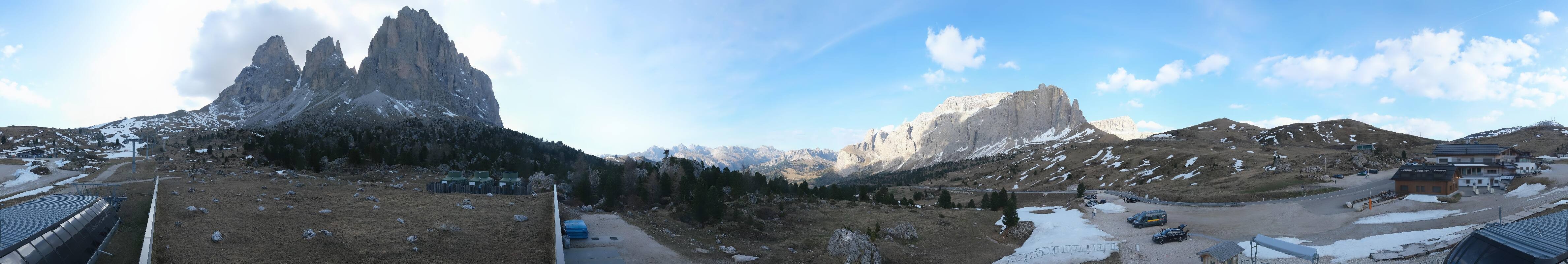 Archived image Webcam Sasso Levante chairlift, valley station