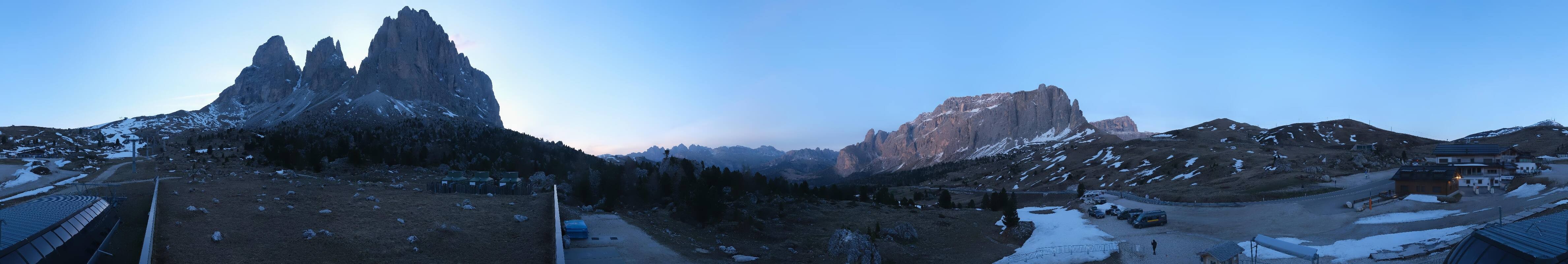 Archived image Webcam Sasso Levante chairlift, valley station