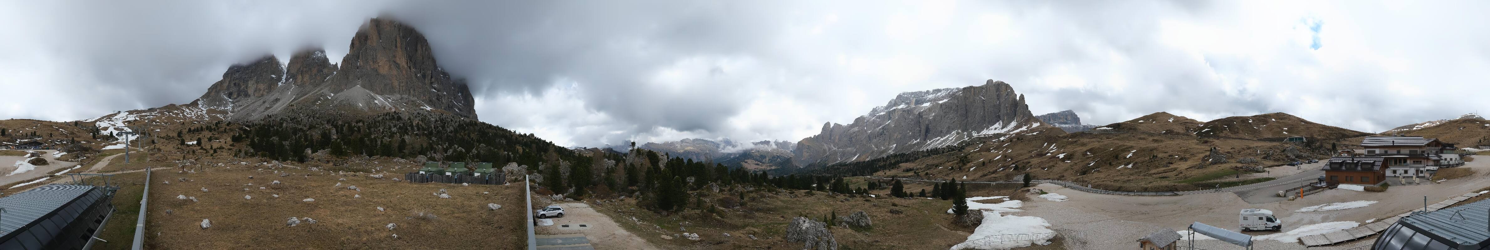 Archived image Webcam Sasso Levante chairlift, valley station