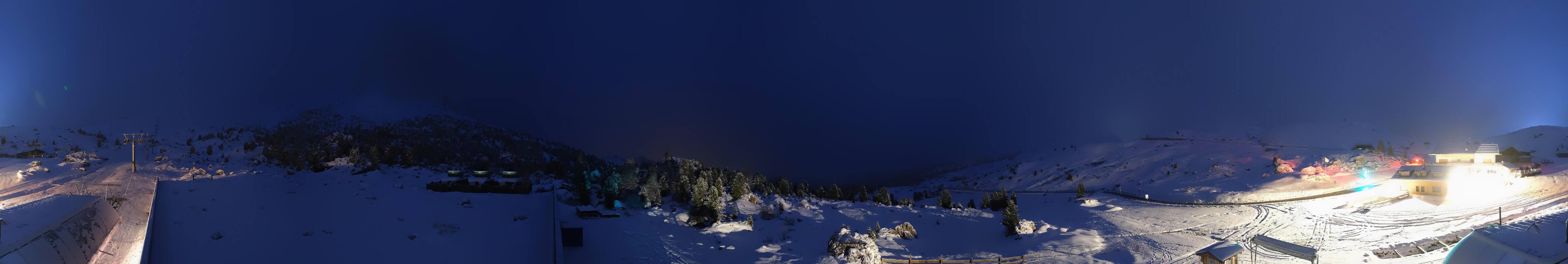 Archived image Webcam Sasso Levante chairlift, valley station