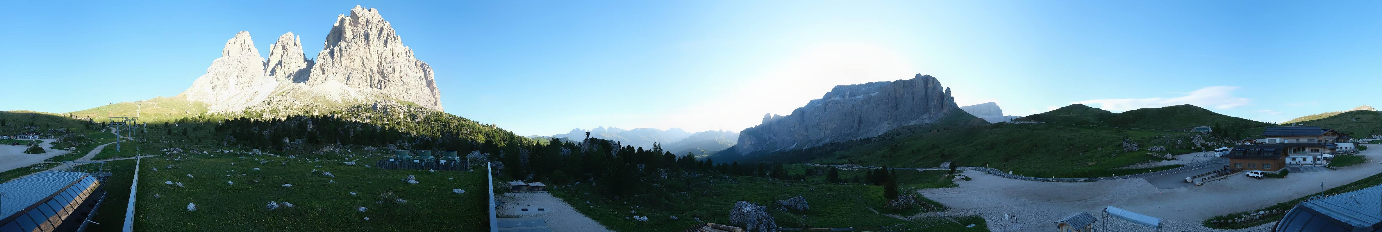 Archived image Webcam Sasso Levante chairlift, valley station