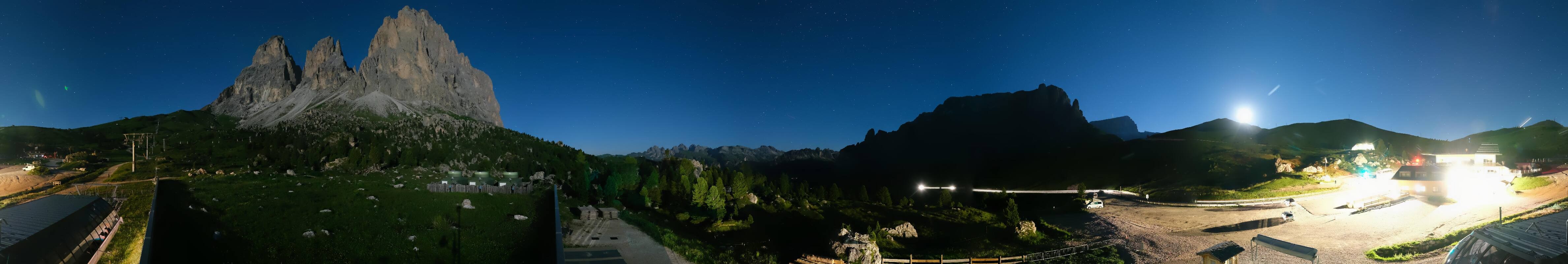 Archived image Webcam Sasso Levante chairlift, valley station