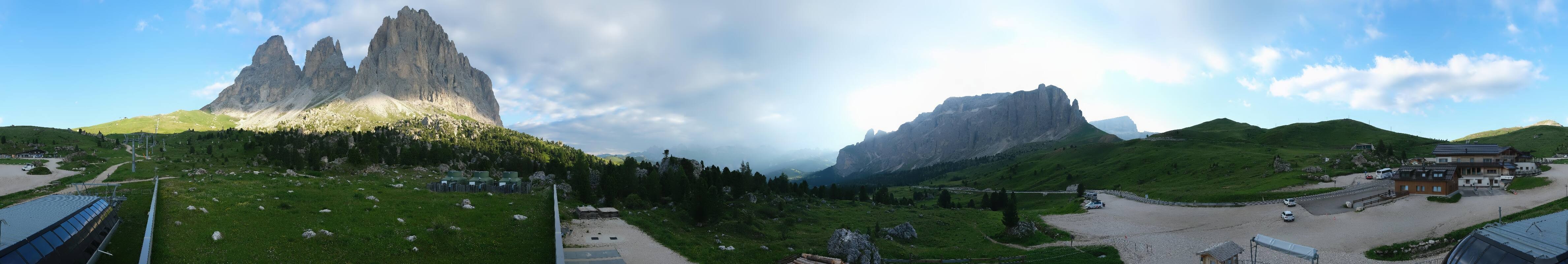 Archived image Webcam Sasso Levante chairlift, valley station