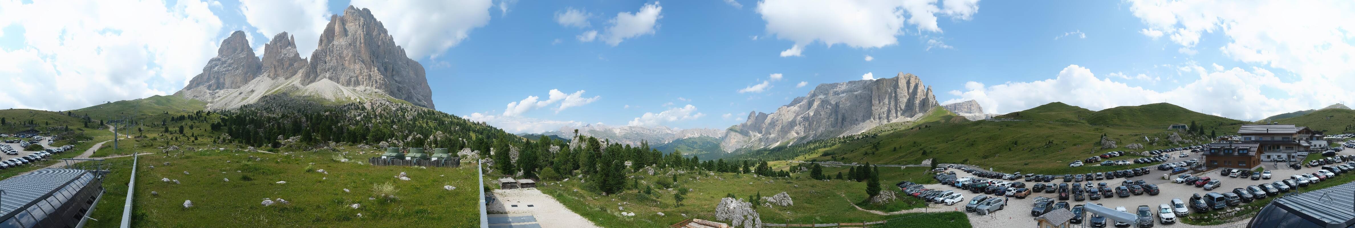 Archived image Webcam Sasso Levante chairlift, valley station