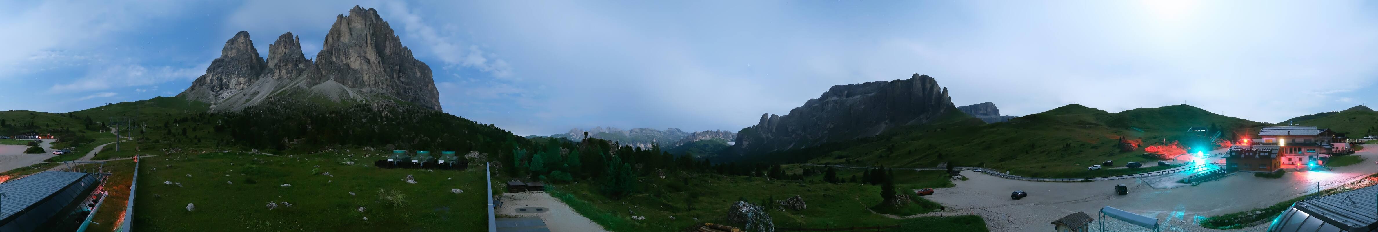 Archived image Webcam Sasso Levante chairlift, valley station