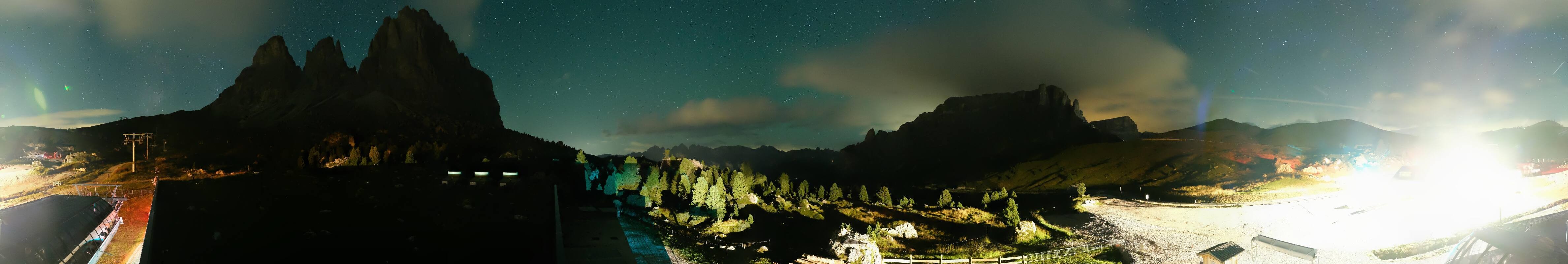 Archived image Webcam Sasso Levante chairlift, valley station