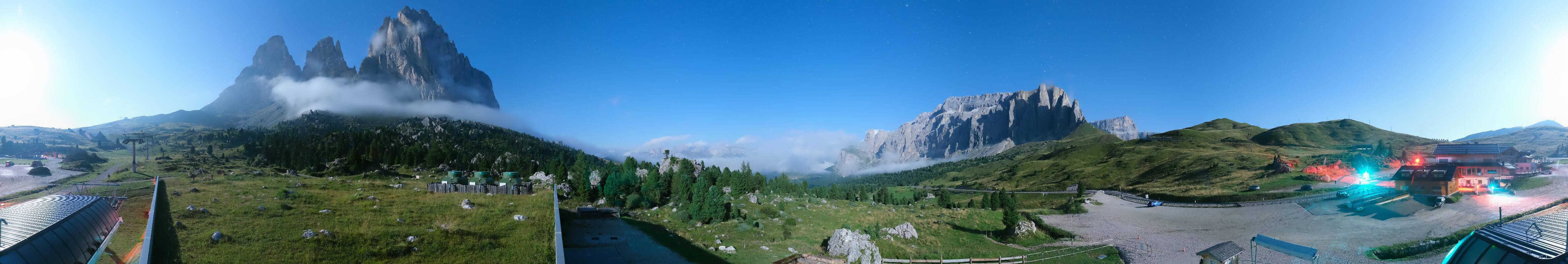 Archived image Webcam Sasso Levante chairlift, valley station