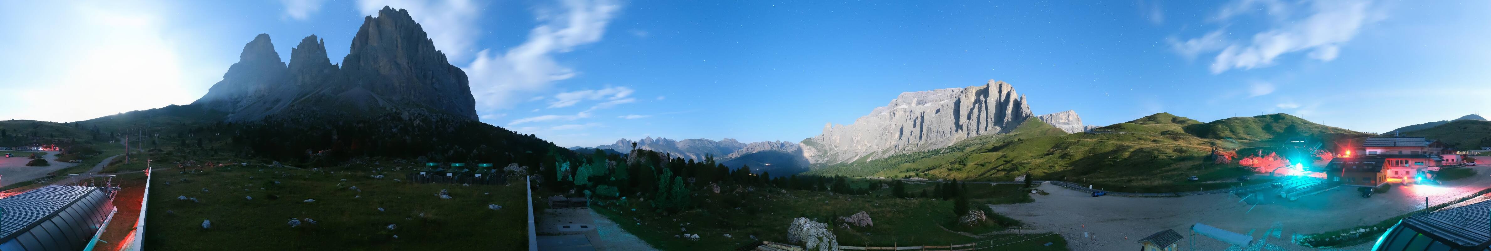 Archived image Webcam Sasso Levante chairlift, valley station