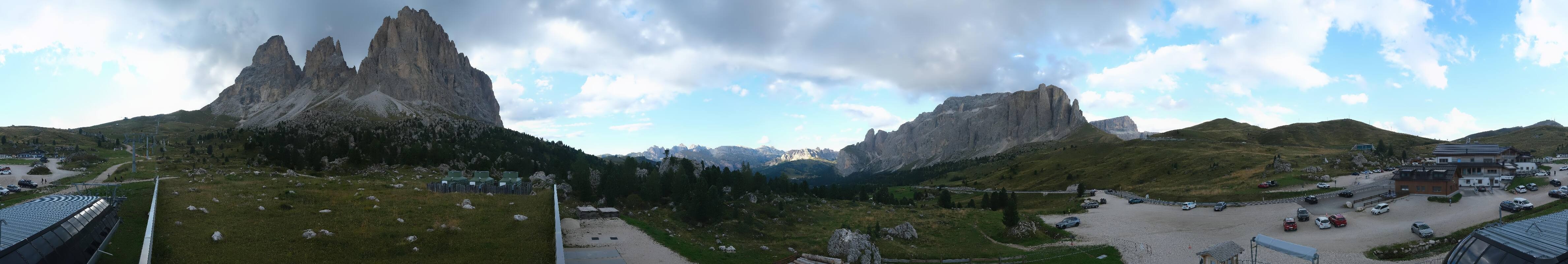 Archived image Webcam Sasso Levante chairlift, valley station