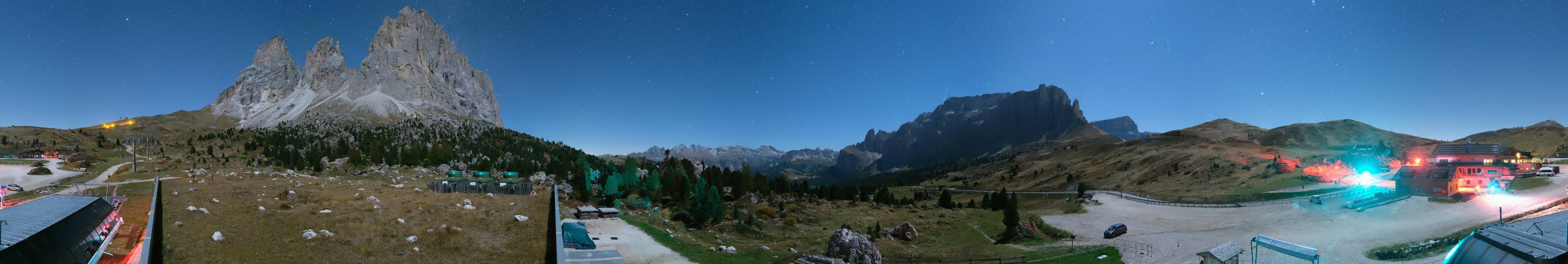Archived image Webcam Sasso Levante chairlift, valley station